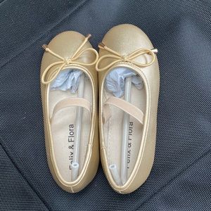 Gold ballet shoes toddler girl size 9